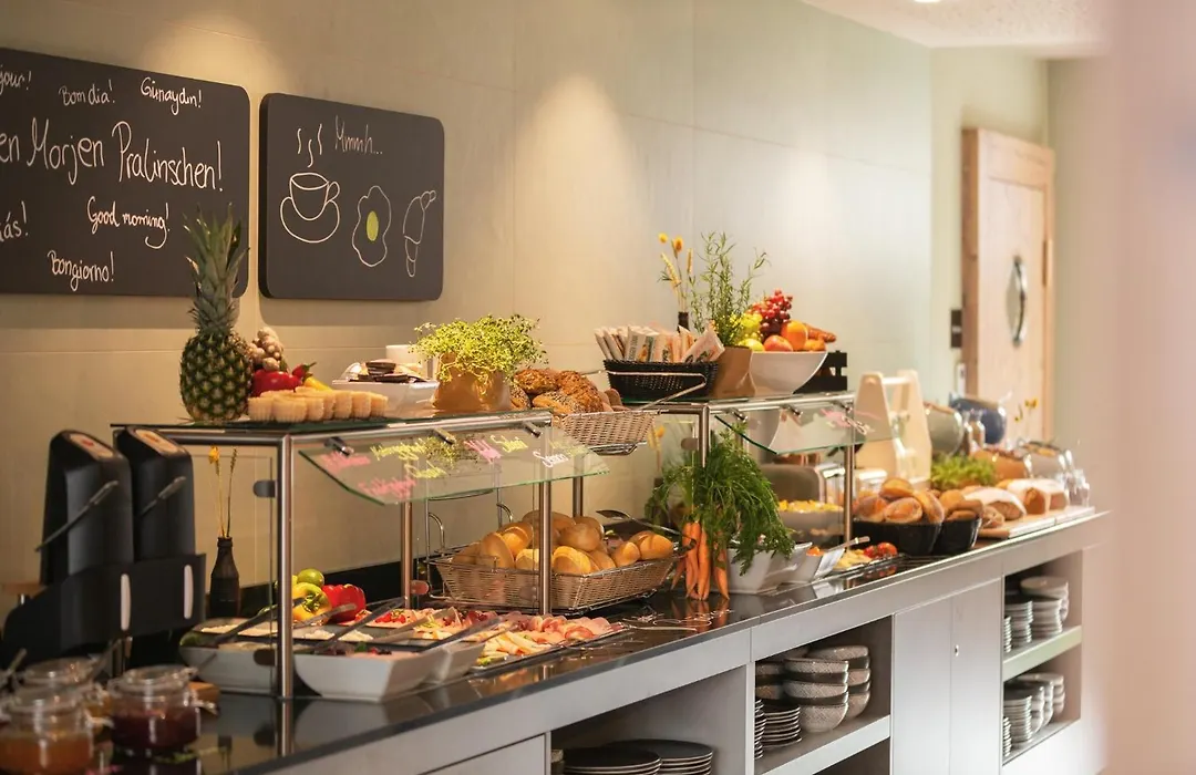 Holiday Inn - The Niu, Mill Cologne Muelheim, An Ihg Hotel-1